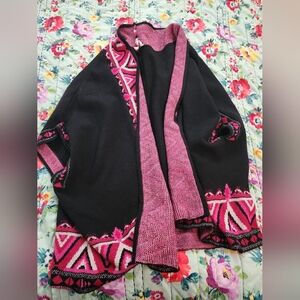 The Pioneer Woman Black and Pink Geometric Open Cardigan